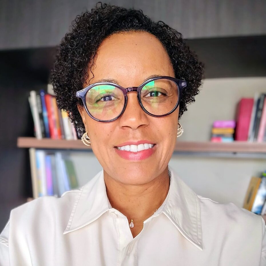 Elaine Cristina de Oliveira